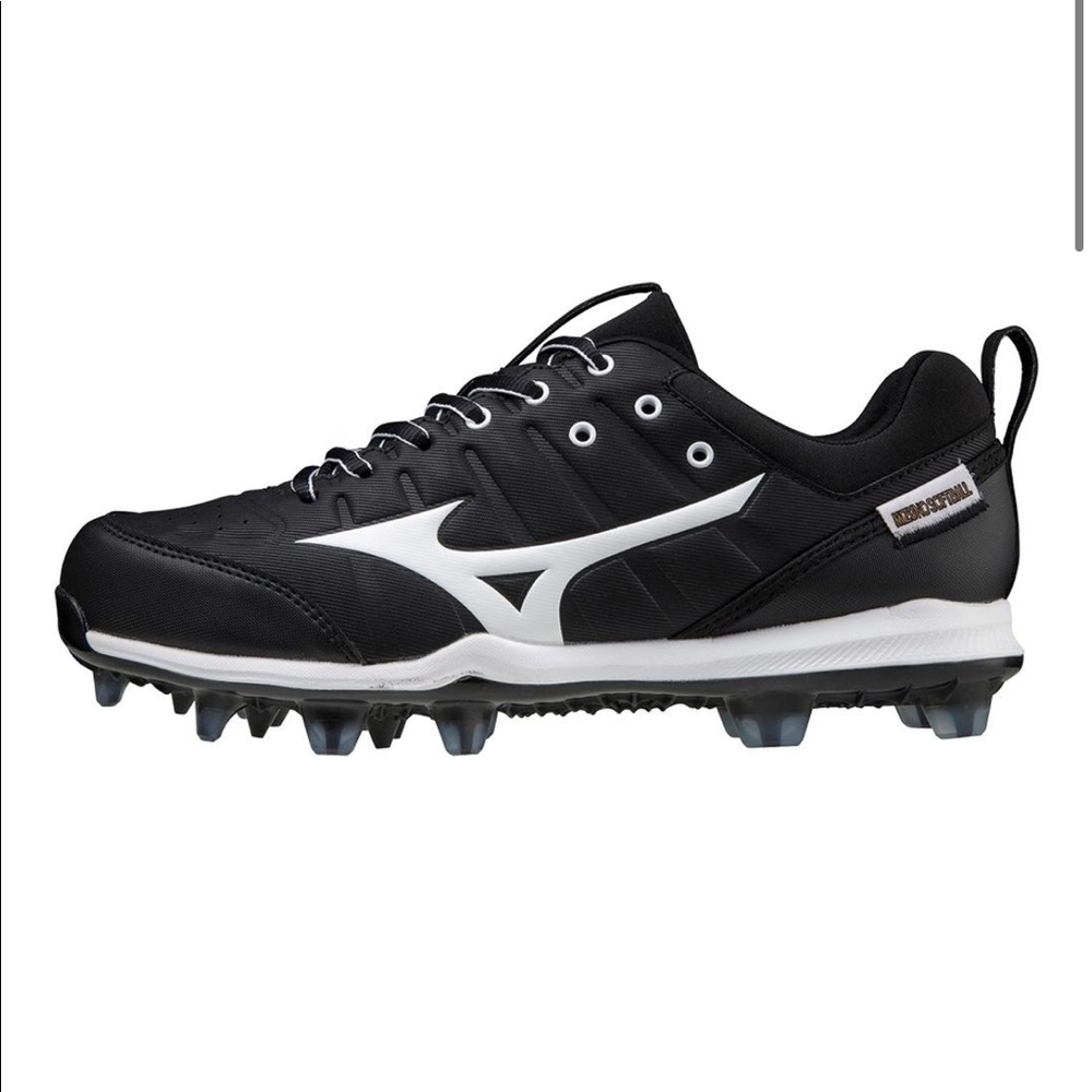Mizuno cleats